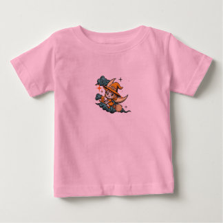 Camiseta Para Bebê Voo Noturno de Bruxa & Gato
