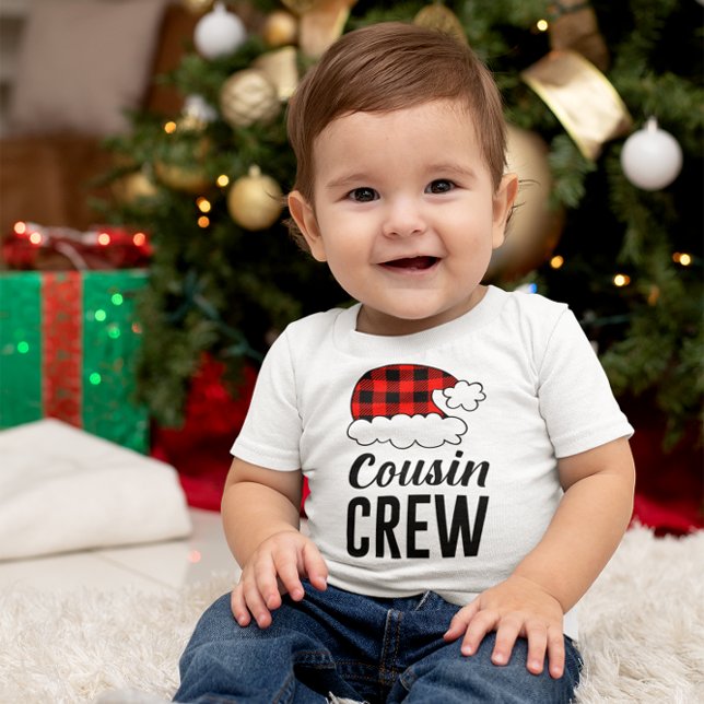 Camiseta Para Bebê Xadrez de Natal do Cousin Crew Buffalo (Cousin Crew Christmas Holiday Buffalo Plaid Baby T-Shirt)