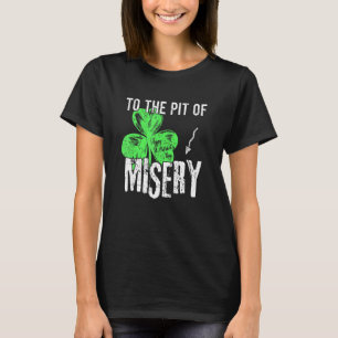 Camiseta Para o Poço da Miséria - Shamrock Irlandês Bebendo