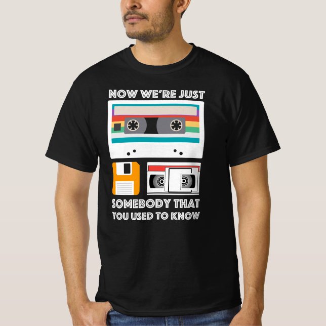 Camiseta Para os antigos gadgets de tecnologia da escola -  (Frente)