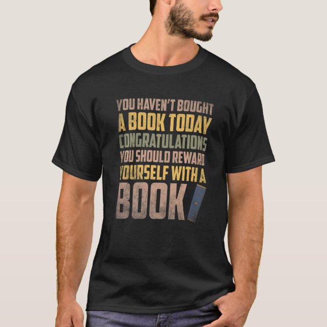 Camiseta Parabéns de livros que você deveria recompensar a  (Frente)