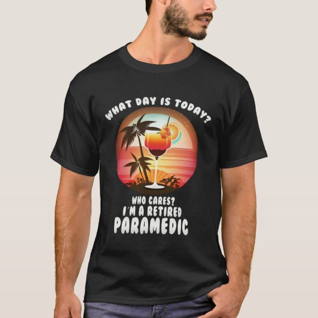 Camiseta Paramedic Retirement  Retiree (Frente)
