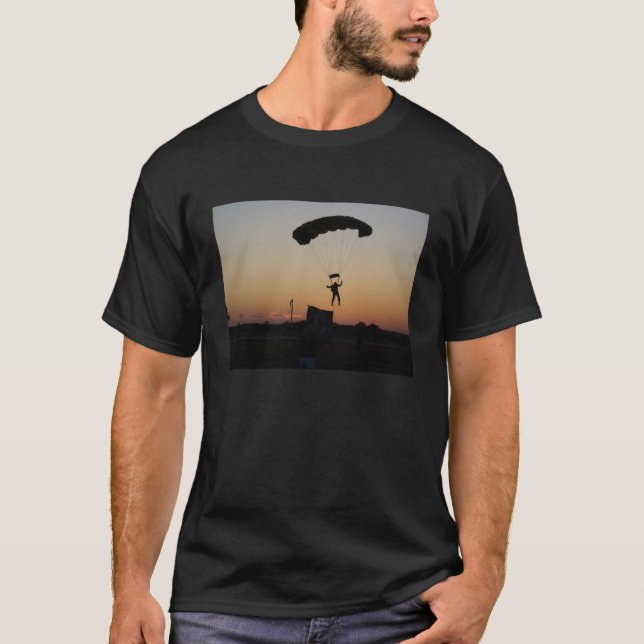 Camiseta Paraquedas Skydiver no Sunset Sky Diver (Frente)