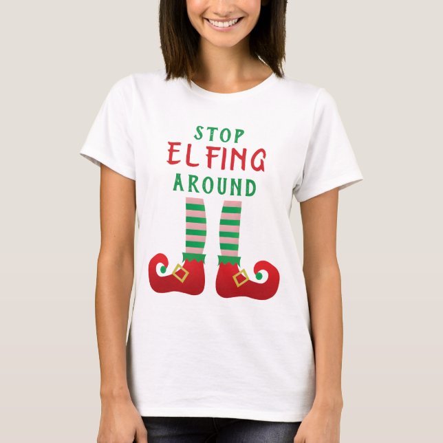 Camiseta Pare De Se Esconder Em Torno De Um Natal Engraçado (Frente)