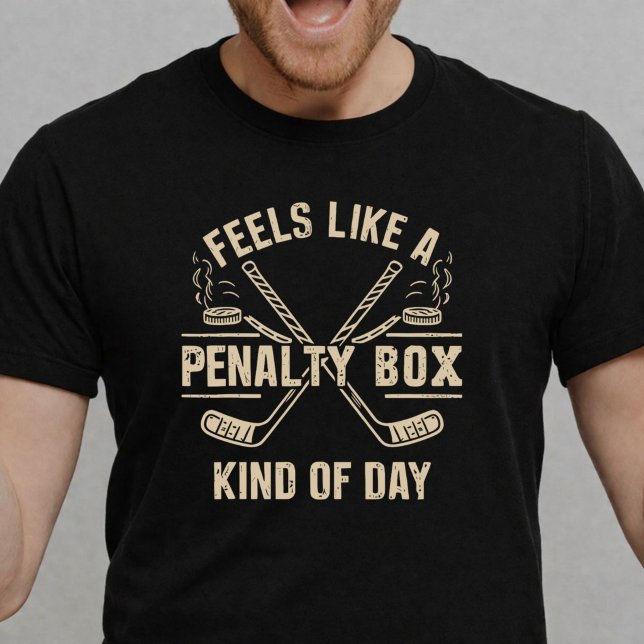 Camiseta Parece um Dia de Caixa de Penalidade Engraçado de  (Criador carregado)