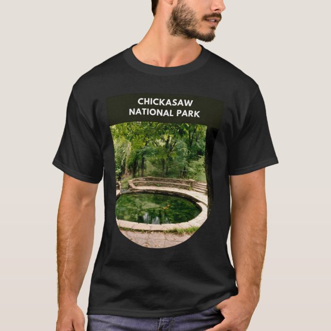 Camiseta Parque Nacional Chickasaw - Oklahoma (Frente)