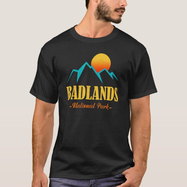 Camiseta Parque Nacional das Badlands, da Adventure Vintage (Frente)