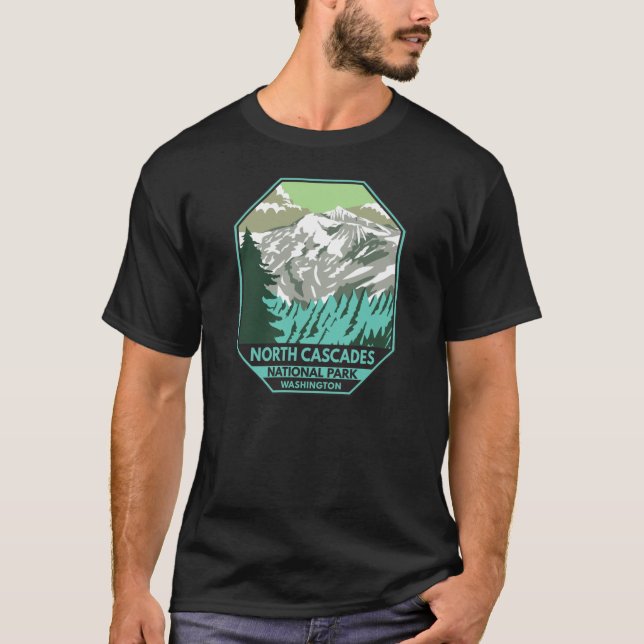 Camiseta Parque Nacional de Cascades do Norte - Retro de Mo (Frente)