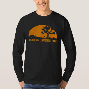 Camiseta Parque Nacional Joshua Tree Fazendo Caminhada Camp
