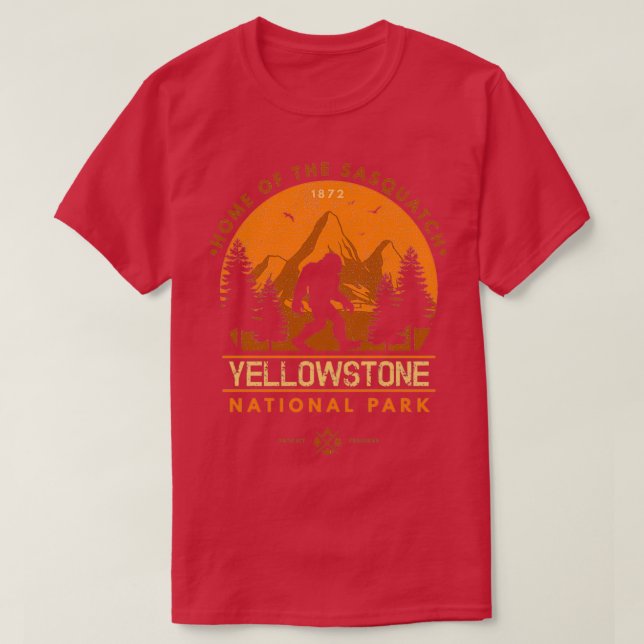 Camiseta Parque Nacional Yellowstone, Lar do Sasquatch (Frente do Design)