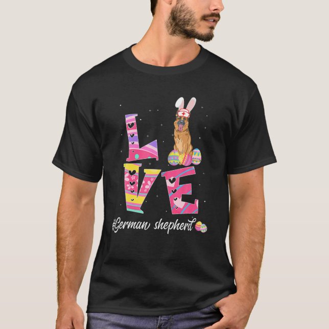 Camiseta Páscoa Coelhinho Oculta Cachorro Engraçado (Frente)