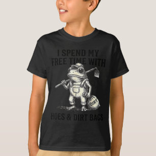 Camiseta Passa o tempo com enxadas e sacos de terra sapo ja