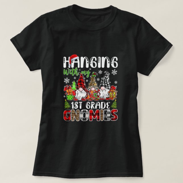 Camiseta Passando Com Meu Gnomo De Natal Da rua (Frente do Design)