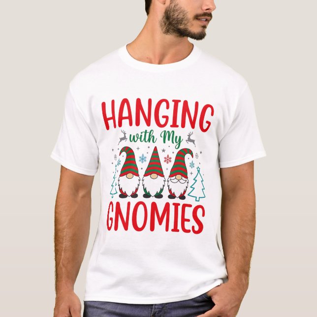 Camiseta Passando o Natal com Meus Gnomos (Frente)