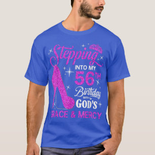 Camiseta Passando para o meu 56º aniversário com a Graça de