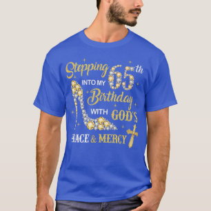 Camiseta Passando para o meu 65º aniversário com a Graça de