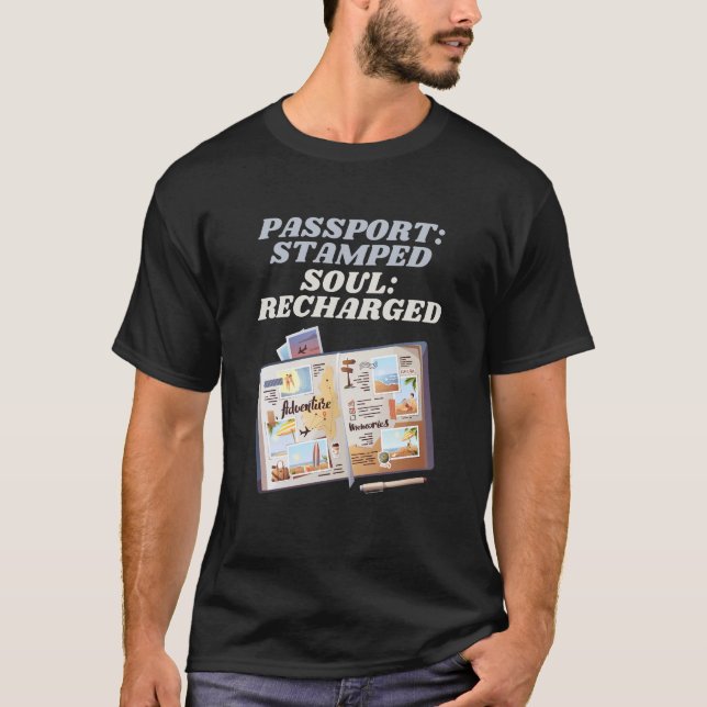 Camiseta Passaporte de Alma Esmagada Rechargada Viagem (Frente)