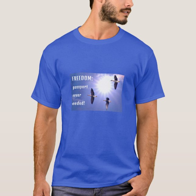 Camiseta Passaporte de Liberdade (escuro) (Frente)