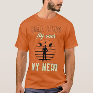 Camiseta Pássaro a ver trocadilhos de pássaros voando sobre