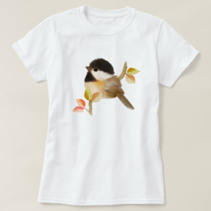 Camiseta Pássaro Chickadee de Capa Negra