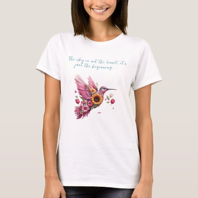 Camiseta Pássaro Humming Personalizado voando com flores (Frente)