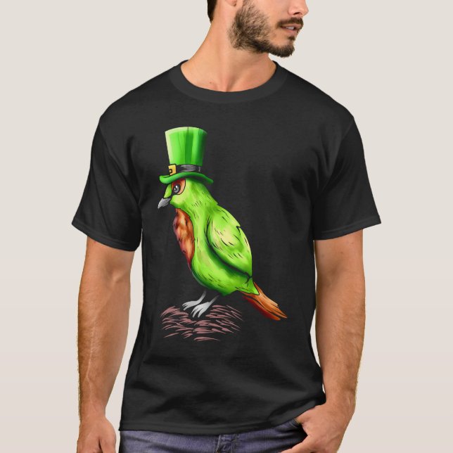 Camiseta Pássaro Verde Com Chapéu De Leprechaun No Dia de S (Frente)