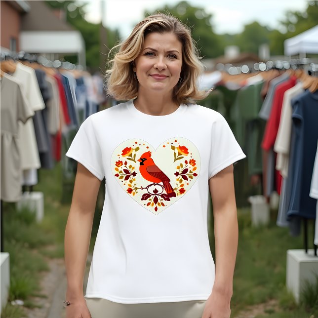 Camiseta Pássaro Vermelho (Cardeal) Lover - Arte Folk Boho (Boho Folk Art Cardinal in a Heart T-Shirt| Red Bird Lover's)