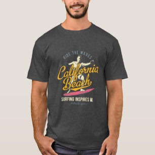 Camiseta Passear pelo Waves California Beach Surfing