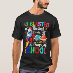 Camiseta Passei Por 100 Dias Na Escola Colorida Rocket