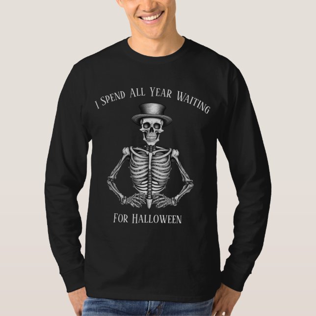 Camiseta Passo O Ano Esperando Pelo Esqueleto De Halloween (Frente)