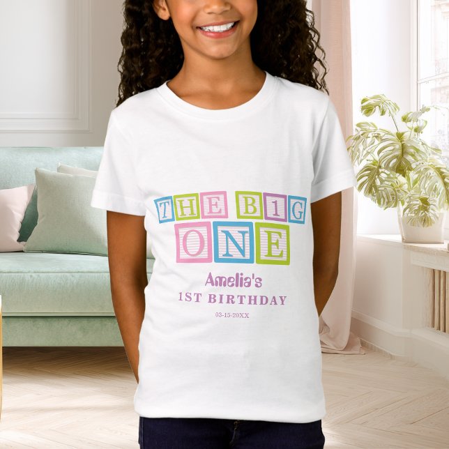 Camiseta Pastel Block Letters Big One First Birthday (Criador carregado)