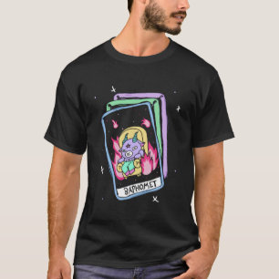 Camiseta Pastel Goth Baphom Cartão Tarot Assustadoramente K