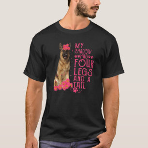 Camiseta Pastor Alemão Minha Sombra Tem Quatro Pernas E Uma