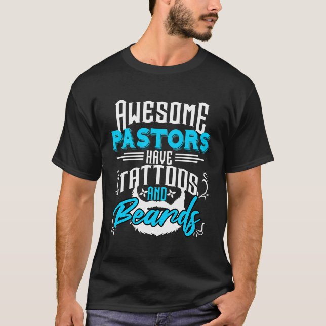 Camiseta Pastor Beard Tattoo Engraçada Pai de Ordenação (Frente)