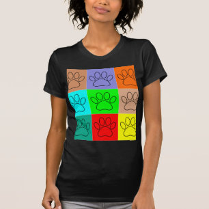 Camiseta Patas de Cachorrinho Fofo em Quadrados