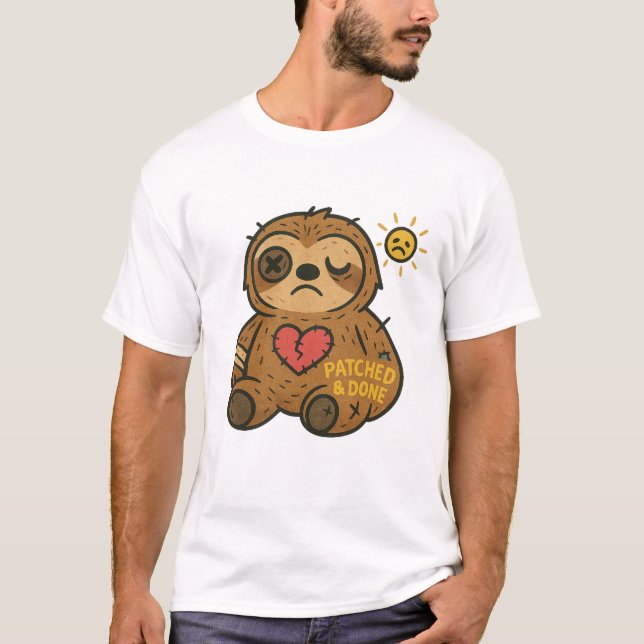 Camiseta Patched Sloth Tee — Sad but Soft (Frente)