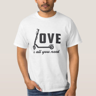 Camiseta Patinete Driver Love É Tudo O Que Você Precisa De
