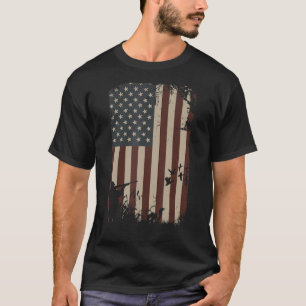 Camiseta Pato Caçando Bandeira Americana Vintage Hunter Duc