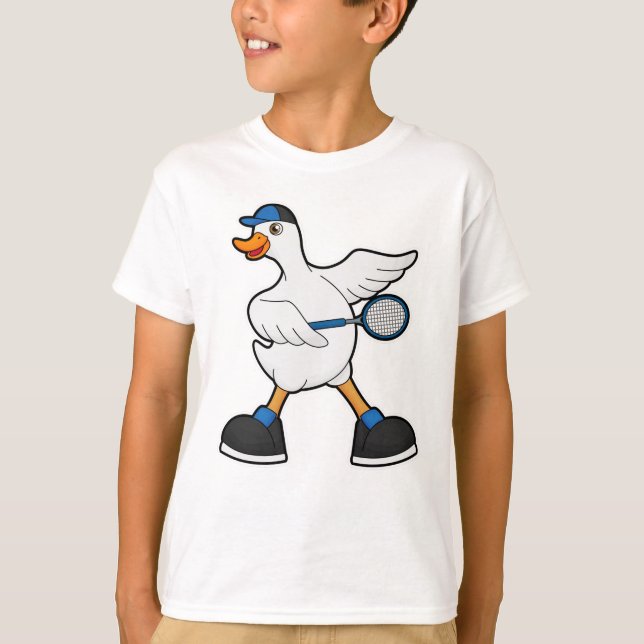 Camiseta Pato no Tênis com Tênis raquete e Boné (Frente)