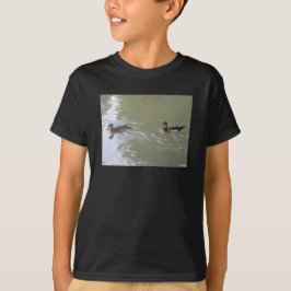 Camiseta Patos Nadando