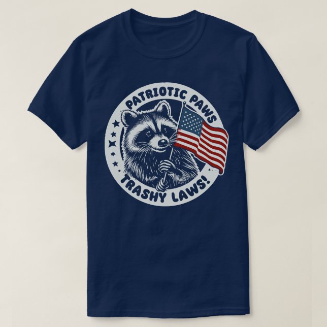 Camiseta Patras Patrióticas Trashy Lews Raccoon 4 De Julho (Frente do Design)