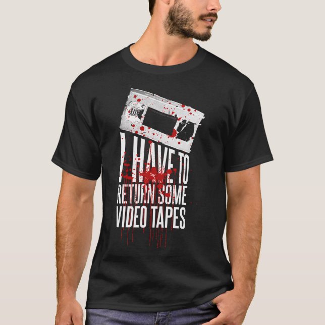 Camiseta Patrick Bateman tenho que devolver algumas fitas d (Frente)