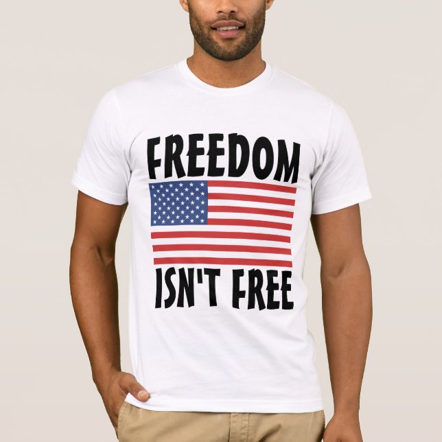 CAMISETA PATRIOT, A LIBERDADE NÃO LIBERTA T-SHIRTS (Frente)