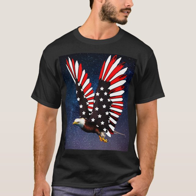 Camiseta Patriotic Eagle T-Shirt – Bold American Spirit in  (Frente)