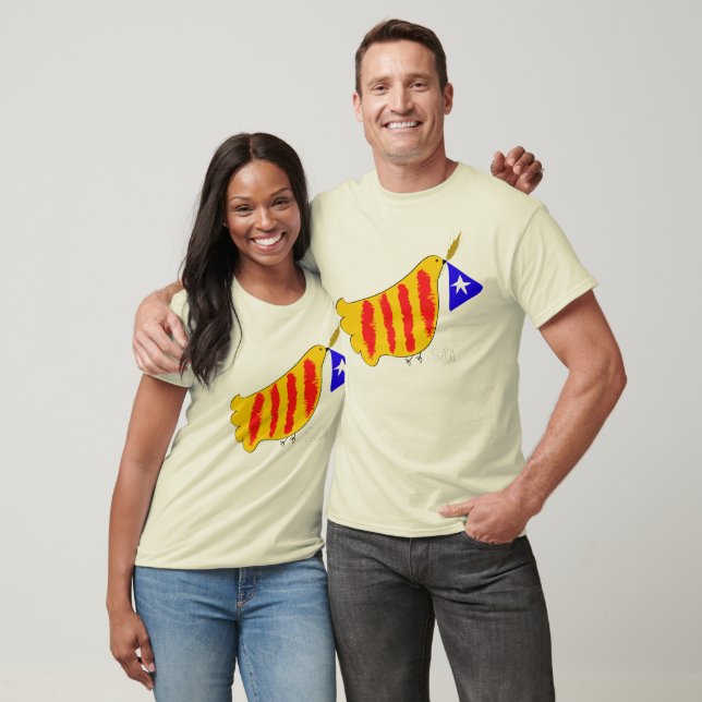 Camiseta Patriotic Symbol, Catalonia freedom dove. (Unissex)