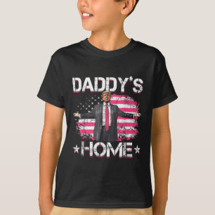 Camiseta Patriótico 2024 do American Flag Daddys Home Trump