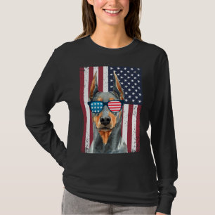Camiseta Patriótico Doberman Pinscher Usa Bandeira Distante