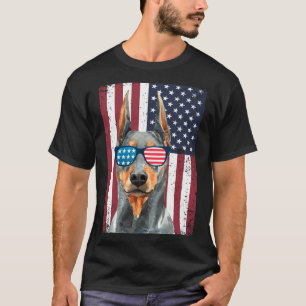 Camiseta Patriótico Doberman Pinscher Usa Bandeira Distante