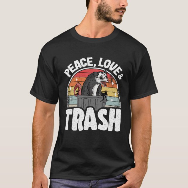 Camiseta Paz, Amor e Lixeira Engraçada Lata-Lata-Lata (Frente)