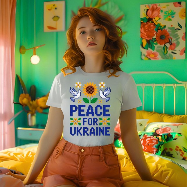 Camiseta Paz para a Arte Folclórica de Pixel na Ucrânia (Peace for Ukraine Pixel Folk Art T-Shirt)